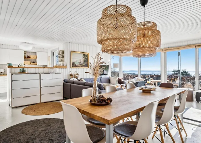 In Handrup With Sea View Over Bay And Spacious Terraces Close To The Beach, Nature And Mols Bjerge National Park Сasa de vacaciones